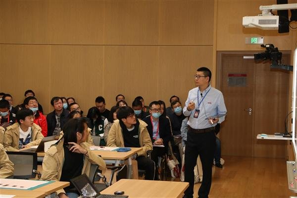 彰显“双新”核心素养 注重学术志趣激活